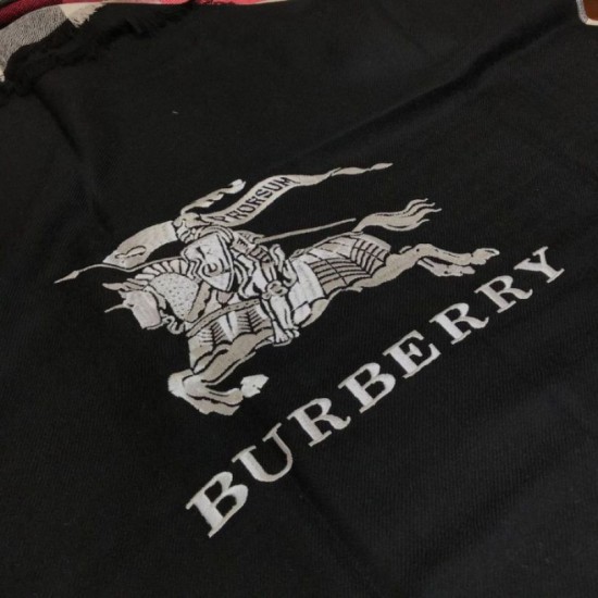 Replica Scialle in cashmere con motivo check classico Burberry 70 x 200 nero Outlet Scialle in cashmere con motivo check classico Burberry 70 x 200 nero imitazioni perfette