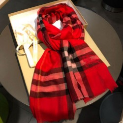 Scialle Burberry Classic Horse Cashmere Rosso Scialle Burberry Classic Horse Cashmere Rosso