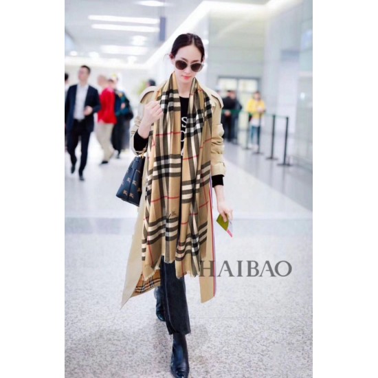Alta gamma replica Scialle in cashmere con motivo check classico Burberry 70 x 220 marrone imitazioni perfette