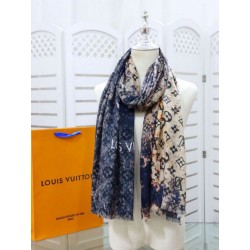 Dettagli perfetti Sciarpa Giant Pop Monogram Cashmere Blu Dettagli perfetti Sciarpa Giant Pop Monogram Cashmere Blu