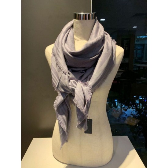 Replica Monogram Classic Shine Shawl 140 grigio Outlet Monogram Classic Shine Shawl 140 grigio imitazioni perfette