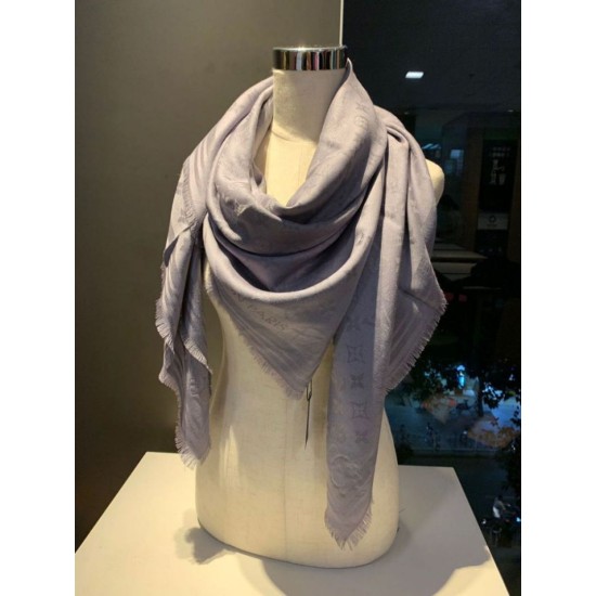 Replica Monogram Classic Shine Shawl 140 grigio Outlet Monogram Classic Shine Shawl 140 grigio imitazioni perfette