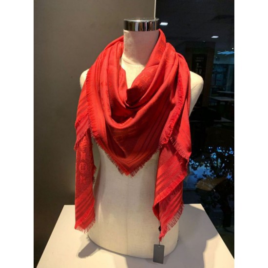 Replica Monogram Classic Shine Shawl 140 rosso Outlet Monogram Classic Shine Shawl 140 rosso imitazioni perfette