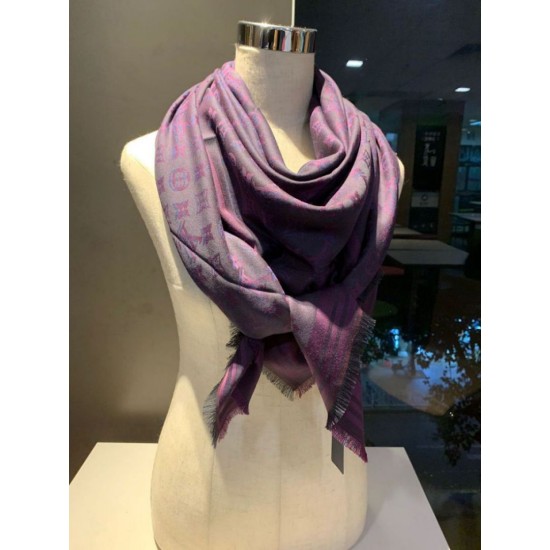 Replica Monogram Classic Shine Shawl 140 viola Outlet Monogram Classic Shine Shawl 140 viola imitazioni perfette