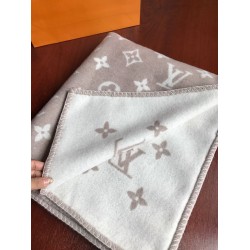 Dettagli perfetti Monogram Blanket Tea Dettagli perfetti Monogram Blanket Tea
