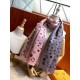 Replica Sciarpa Giant Pop Monogram Cashmere Rosa Outlet Sciarpa Giant Pop Monogram Cashmere Rosa imitazioni perfette