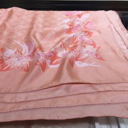 Replica Scialle di seta monogramma classico Rosa 140 Outlet Scialle di seta monogramma classico Rosa 140 imitazioni perfette