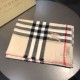 Replica Borsa Scialle Burberry Classic Horse Cashmere Beige Outlet replica Scialle Burberry Classic Horse Cashmere Beige imitazioni perfette
