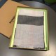 Replica Scialle in cashmere con motivo check classico Burberry 75 x 205 grigio Outlet Scialle in cashmere con motivo check classico Burberry 75 x 205 grigio imitazioni perfette