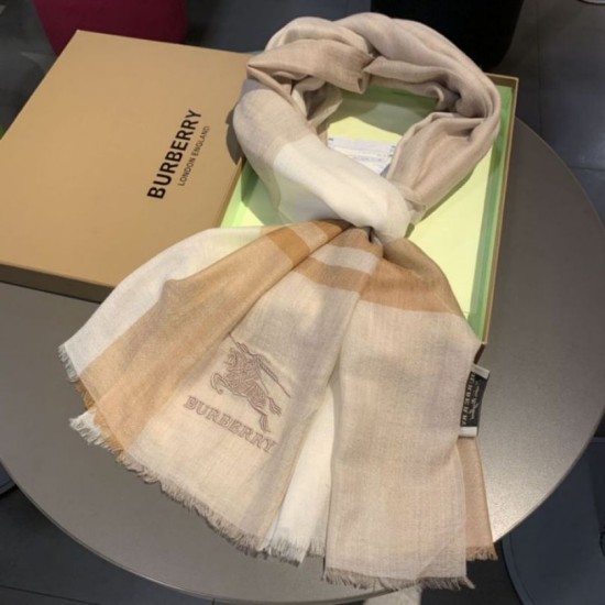 Replica Borsa Scialle in seta cashmere a quadri Burberry 80 x 200 marrone Outlet replica Scialle in seta cashmere a quadri Burberry 80 x 200 marrone imitazioni perfette