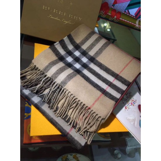 Replica Borsa Sciarpa Burberry classica in cashmere double face 30 x 168 Marrone Outlet replica Sciarpa Burberry classica in cashmere double face 30 x 168 Marrone imitazioni perfette