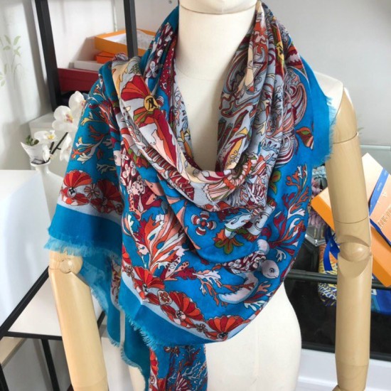 Replica Sea Of Love Square Cashmere Schawl M73823 Blu Outlet Sea Of Love Square Cashmere Schawl M73823 Blu imitazioni perfette