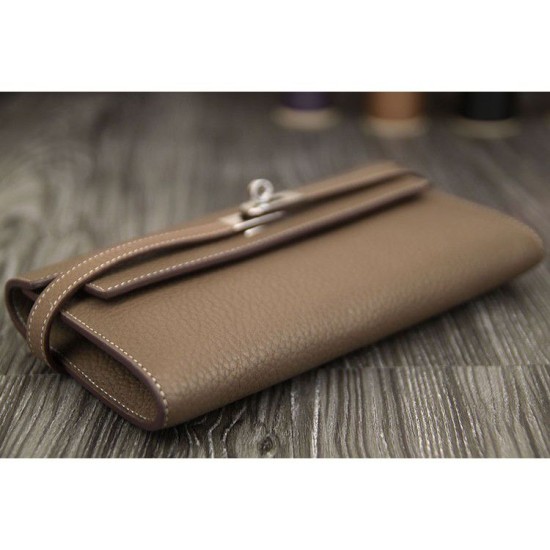 Replica Hermes Kelly Longue Portafoglio in pelle étoupe Clemence Imitazioni Replica perfette Hermes Kelly Longue Portafoglio in pelle étoupe Clemence