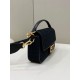 Replica Perfette Borsa in tela Fendi Baguette media FF 8BR600 Nera imitazioni