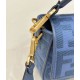 Borsa media Fendi Baguette Jacquard FF in tessuto 8BR600 Blu Replica Replica Perfette Borsa media Fendi Baguette Jacquard FF in tessuto 8BR600 Blu imitazioni