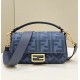 Borsa media Fendi Baguette Jacquard FF in tessuto 8BR600 Blu Replica Replica Perfette Borsa media Fendi Baguette Jacquard FF in tessuto 8BR600 Blu imitazioni