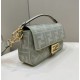 Borse Replica Fendi Media Baguette Jacquard FF in tessuto 8BR600 Verde Chiaro qualità specchio Replica Perfette Borse Fendi Media Baguette Jacquard FF in tessuto 8BR600 Verde Chiaro imitazioni