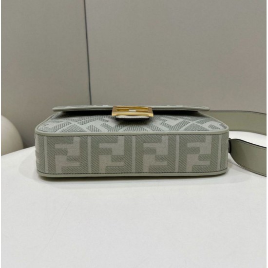 Borse Replica Fendi Media Baguette Jacquard FF in tessuto 8BR600 Verde Chiaro qualità specchio Replica Perfette Borse Fendi Media Baguette Jacquard FF in tessuto 8BR600 Verde Chiaro imitazioni