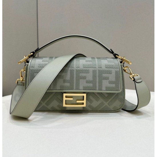 Borse Replica Fendi Media Baguette Jacquard FF in tessuto 8BR600 Verde Chiaro qualità specchio Replica Perfette Borse Fendi Media Baguette Jacquard FF in tessuto 8BR600 Verde Chiaro imitazioni