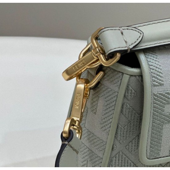 Borse Replica Fendi Media Baguette Jacquard FF in tessuto 8BR600 Verde Chiaro qualità specchio Replica Perfette Borse Fendi Media Baguette Jacquard FF in tessuto 8BR600 Verde Chiaro imitazioni