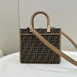 Borsa Fendi Sunshine Small Shopper Tote FF in tessuto jacquard Marrone Replica Replica Perfette Borsa Fendi Sunshine Small Shopper Tote FF in tessuto jacquard Marrone imitazioni