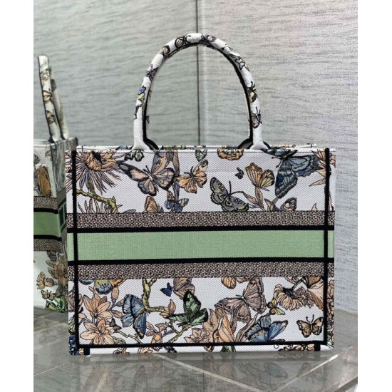 Christian Dior Replica Perfetta tote media Dior Book Crema Ricamata con motivo Toile de Jouy Mexico bianco multicolor qualità specchio Replica Perfette Christian Dior Perfetta tote media Dior Book Crema Ricamata con motivo Toile de Jouy Mexico bianco multicolor imitazioni