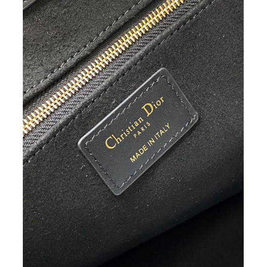 Christian Dior Borsa tote media Dior Book Nera Motivo Macrocannage Replica Replica Perfette Christian Dior Borsa tote media Dior Book Nera Motivo Macrocannage imitazioni