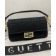 Replica Borsa baguette media Fendi con motivo FF in rilievo 8BR600 nera imitazioni Miglior Prezzo Borsa baguette media Fendi con motivo FF in rilievo 8BR600 nera Replica