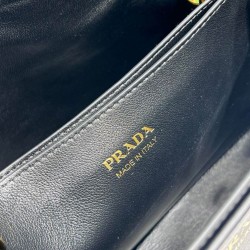 Replica Perfette Borsa tote piccola Prada con cintura 1BA418 nera imitazioni