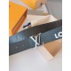 Cintura reversibile Louis Vuitton LV iniziali Epi 40 mm M8270Q nera Replica Replica Perfette Cintura reversibile Louis Vuitton LV iniziali Epi 40 mm M8270Q nera imitazioni