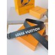 Cintura reversibile Louis Vuitton LV iniziali Epi 40 mm M8270Q nera Replica Replica Perfette Cintura reversibile Louis Vuitton LV iniziali Epi 40 mm M8270Q nera imitazioni