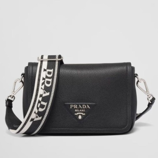 Imitazione Borsa a tracolla Prada con patta nera granulata Replica Replica Perfette Imitazione Borsa a tracolla Prada con patta nera granulata imitazioni