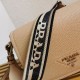 Borsa a tracolla Prada con patta granulata sabbia Replica Replica Perfette Borsa a tracolla Prada con patta granulata sabbia imitazioni