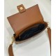 Borsa media Fendi Baguette Borsa Fendi con motivo FF Marrone Replica Replica Perfette Borsa media Fendi Baguette Borsa Fendi con motivo FF Marrone imitazioni