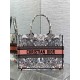 Dior Medium Book Tote Borse Imitazioni Dior Farfalla intorno al mondo ricamato Replica Replica Perfette Dior Medium Book Tote Borse Imitazioni Dior Farfalla intorno al mondo ricamato imitazioni