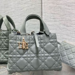 Replica Perfette Borsa Dior Toujours Media Macrocannage Beige imitazioni