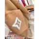 Louis Vuitton Louis Vuitton Cozy Mink Fur Collection Sciarpa Louis Vuitton M77736 Replica Replica Perfette Louis Vuitton Louis Vuitton Cozy Mink Fur Collection Sciarpa Louis Vuitton M77736 imitazioni