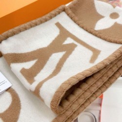 Sciarpa Louis Vuitton Sweet Dreams Louis Vuitton M77856 Beige Replica Replica Perfette Sciarpa Louis Vuitton Sweet Dreams Louis Vuitton M77856 Beige imitazioni