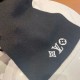 Sciarpe Louis Vuitton Louis Vuitton Headline Louis Vuitton M77928 Nero Replica Replica Perfette Sciarpe Louis Vuitton Louis Vuitton Headline Louis Vuitton M77928 Nero imitazioni