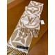 LV M79213 Sciarpa medaglione Louis Vuitton Beige Replica Replica Perfette LV M79213 Sciarpa medaglione Louis Vuitton Beige imitazioni