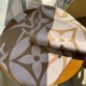 LV M79213 Sciarpa medaglione Louis Vuitton Beige Replica Replica Perfette LV M79213 Sciarpa medaglione Louis Vuitton Beige imitazioni