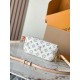 replica di alta qualità Portafoglio Louis Vuitton con catena Ivy Bag in tessuto monogram M83499 qualità specchio Replica Perfette di alta qualità Portafoglio Louis Vuitton con catena Ivy Bag in tessuto monogram M83499 imitazioni