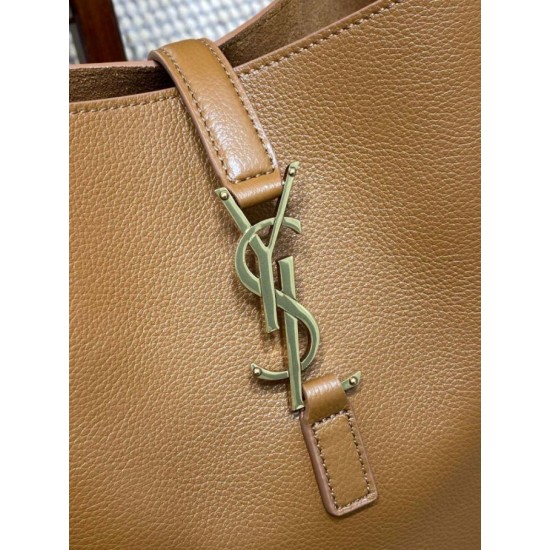 Borse YSL Saint Laurent Le 5 A 7 Supple Small Hobo Marrone Replica Replica Perfette Borse YSL Saint Laurent Le 5 A 7 Supple Small Hobo Marrone imitazioni