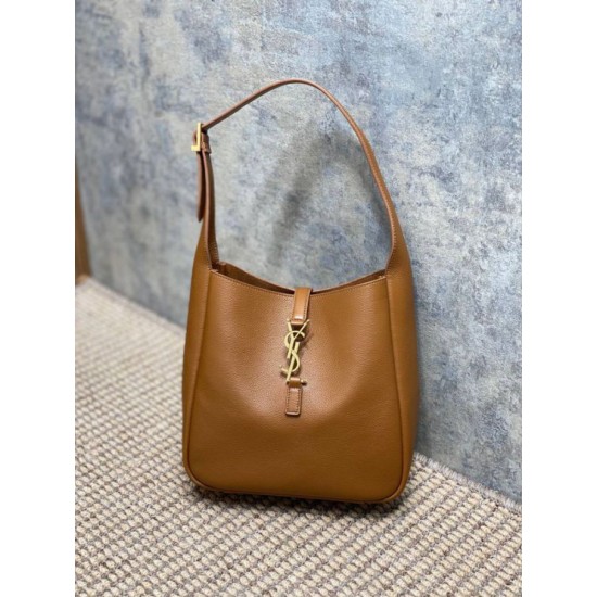 Borse YSL Saint Laurent Le 5 A 7 Supple Small Hobo Marrone Replica Replica Perfette Borse YSL Saint Laurent Le 5 A 7 Supple Small Hobo Marrone imitazioni