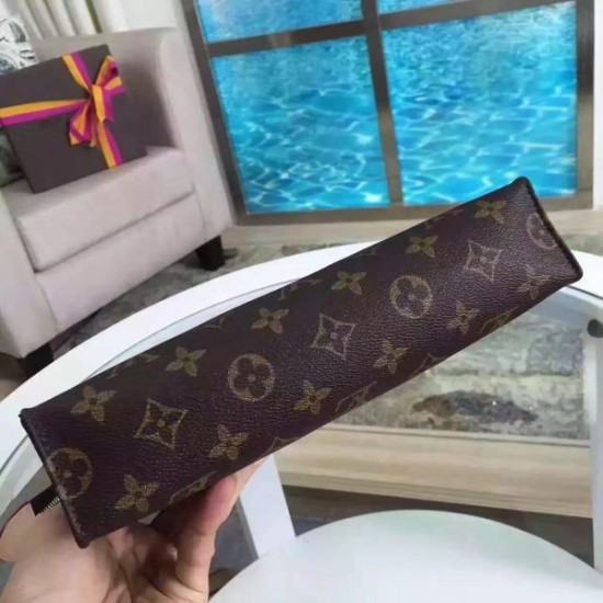 Replica Toiletry Pouch 26 M47542 Outlet Toiletry Pouch 26 M47542 imitazioni perfette