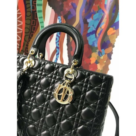Replica Borse tote grande Christian Dior Supple Lady Dior M0584 oro nero Outlet Borse Replica tote grande Christian Dior Supple Lady Dior M0584 oro nero imitazioni perfette
