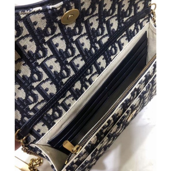 Replica Alta gamma Portafoglio lungo con patta Christian Dior con patta S5614 Blu scuro Outlet Alta gamma replica Portafoglio lungo con patta Christian Dior con patta S5614 Blu scuro imitazioni perfette