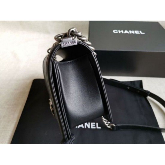 Riproduzione Fedele Boy Classica Chevron Flap Borse A67086 Nero imitazioni Replica Alta Qualità Boy Classica Chevron Flap Borse A67086 Nero