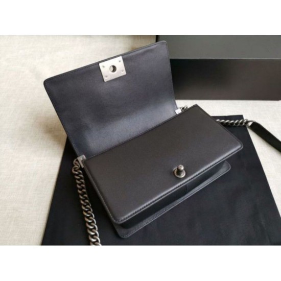 Riproduzione Fedele Boy Classica Chevron Flap Borse A67086 Nero imitazioni Replica Alta Qualità Boy Classica Chevron Flap Borse A67086 Nero