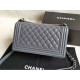 Riproduzione Fedele Boy Classic Flap Borse A67086 Grigio imitazioni Replica Alta Qualità Boy Classic Flap Borse A67086 Grigio